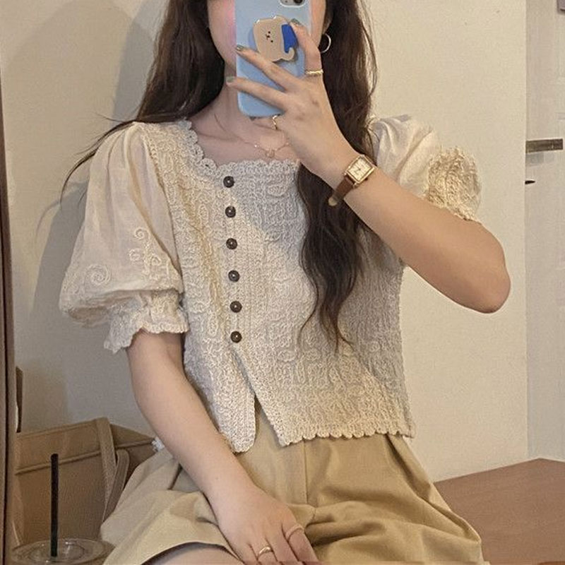 フレンチスタイルのレーススクエアカラーシャツ夏の新パフスリー - Summer Clothing In French のレビューと価格
