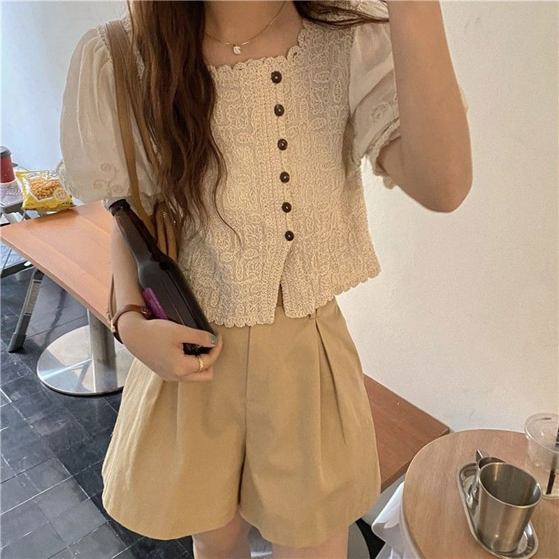 フレンチスタイルのレーススクエアカラーシャツ夏の新パフスリー - Summer Clothing In French のレビューと価格