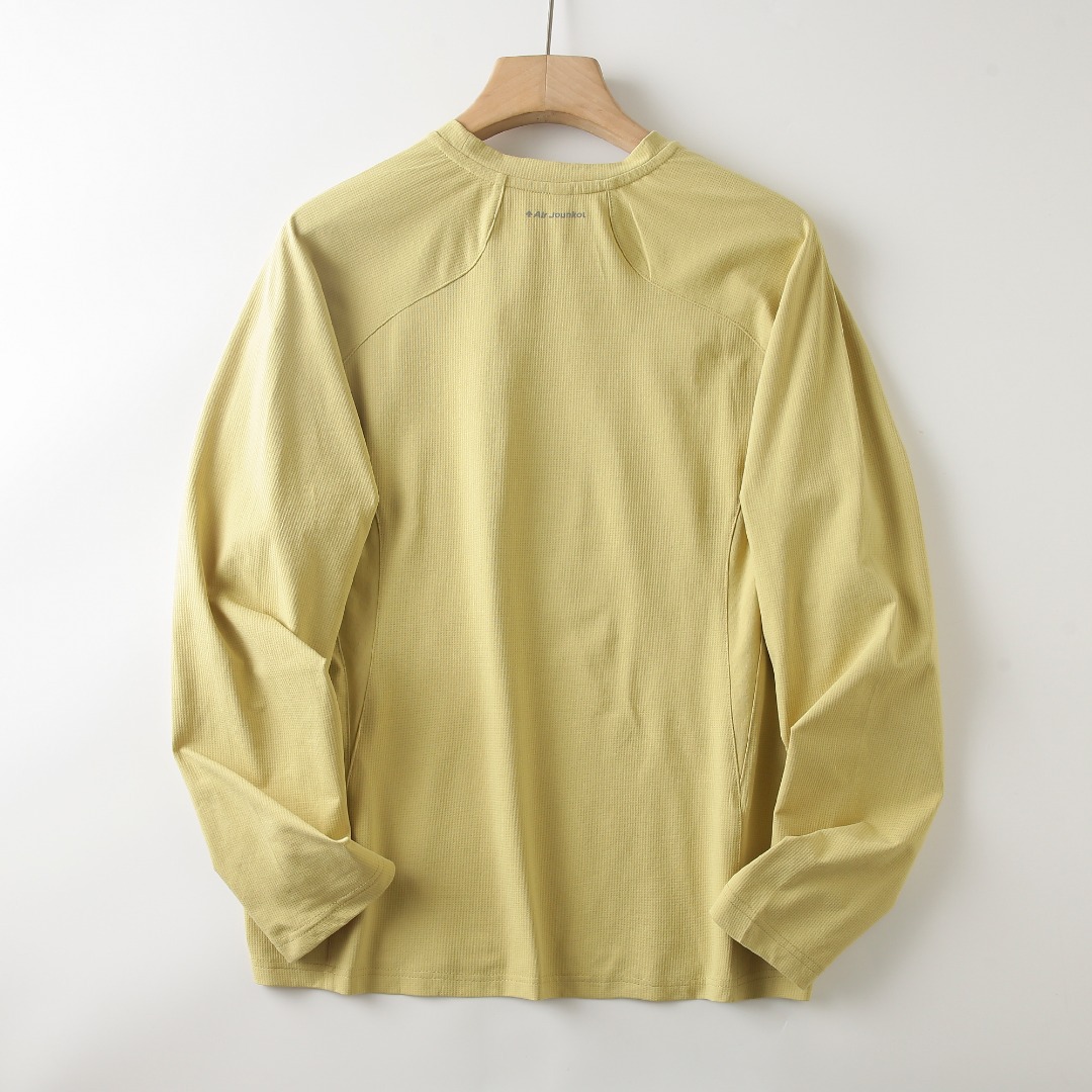 ユニセックス ハイストレッチ 通気性のある長袖 T シャツ  - Summer Clothing Trend のレビューと価格