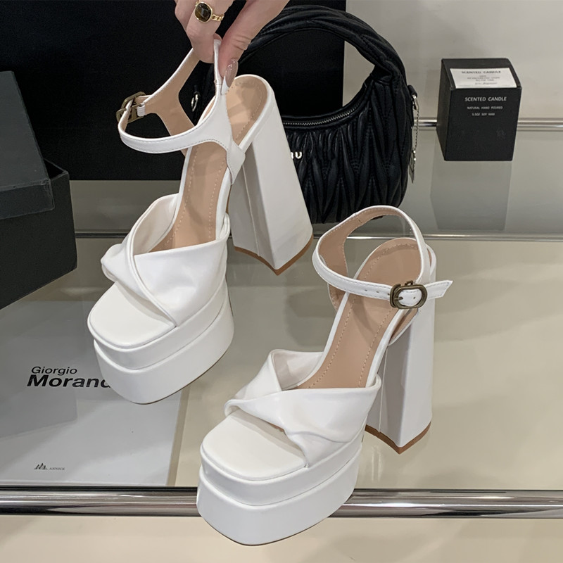 スタースタイルのファッションダブルプラットフォームウェッジ女 - Summer Clothing Petite のレビューと価格